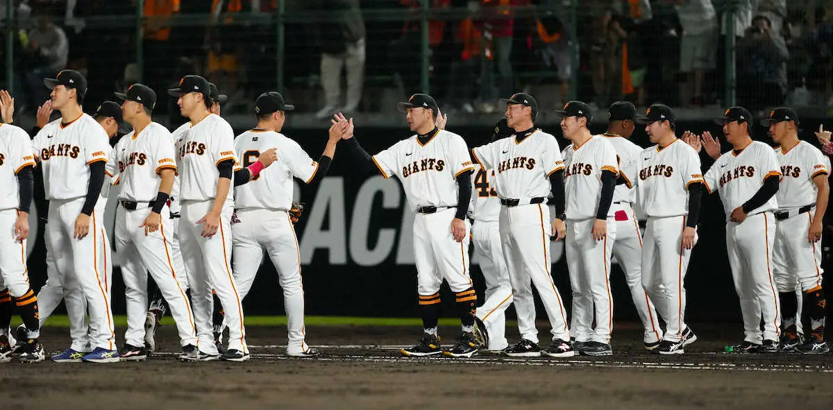 【画像・写真】巨人・阿部監督「いやもう素晴らしい2連勝」　坂本V打に「凄い数のヒットを打っている人ですから」