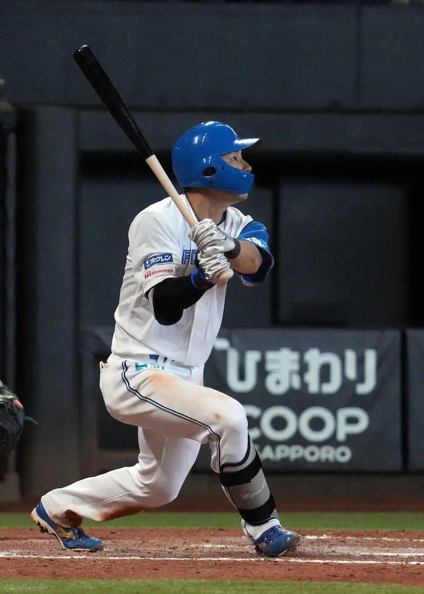 【画像・写真】日本ハムの3年目・水野がプロ初アーチ！　開幕から1軍で活躍「完走したい」