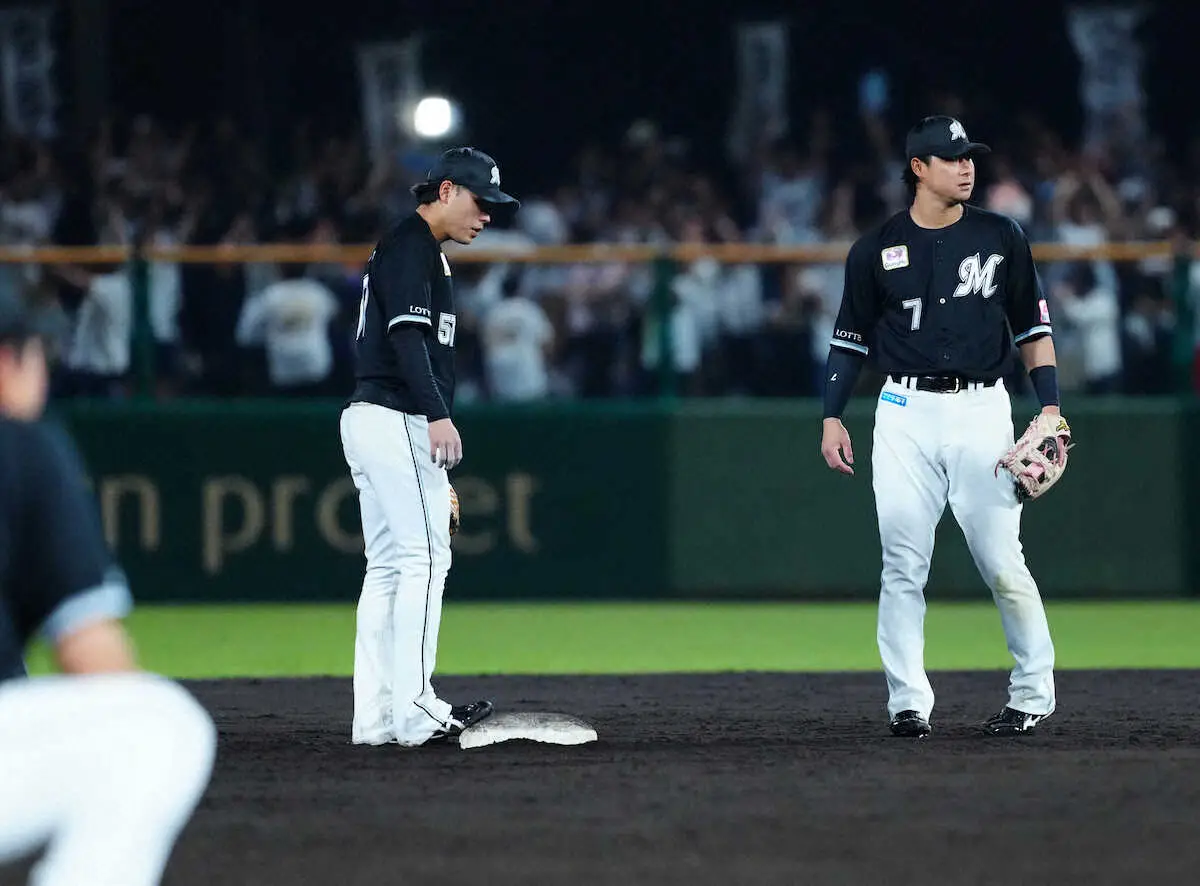 【画像・写真】ロッテ・藤岡　痛恨…9回2死三塁から適時失策でドロー　先発・種市、今季最多122球8回零封報われず