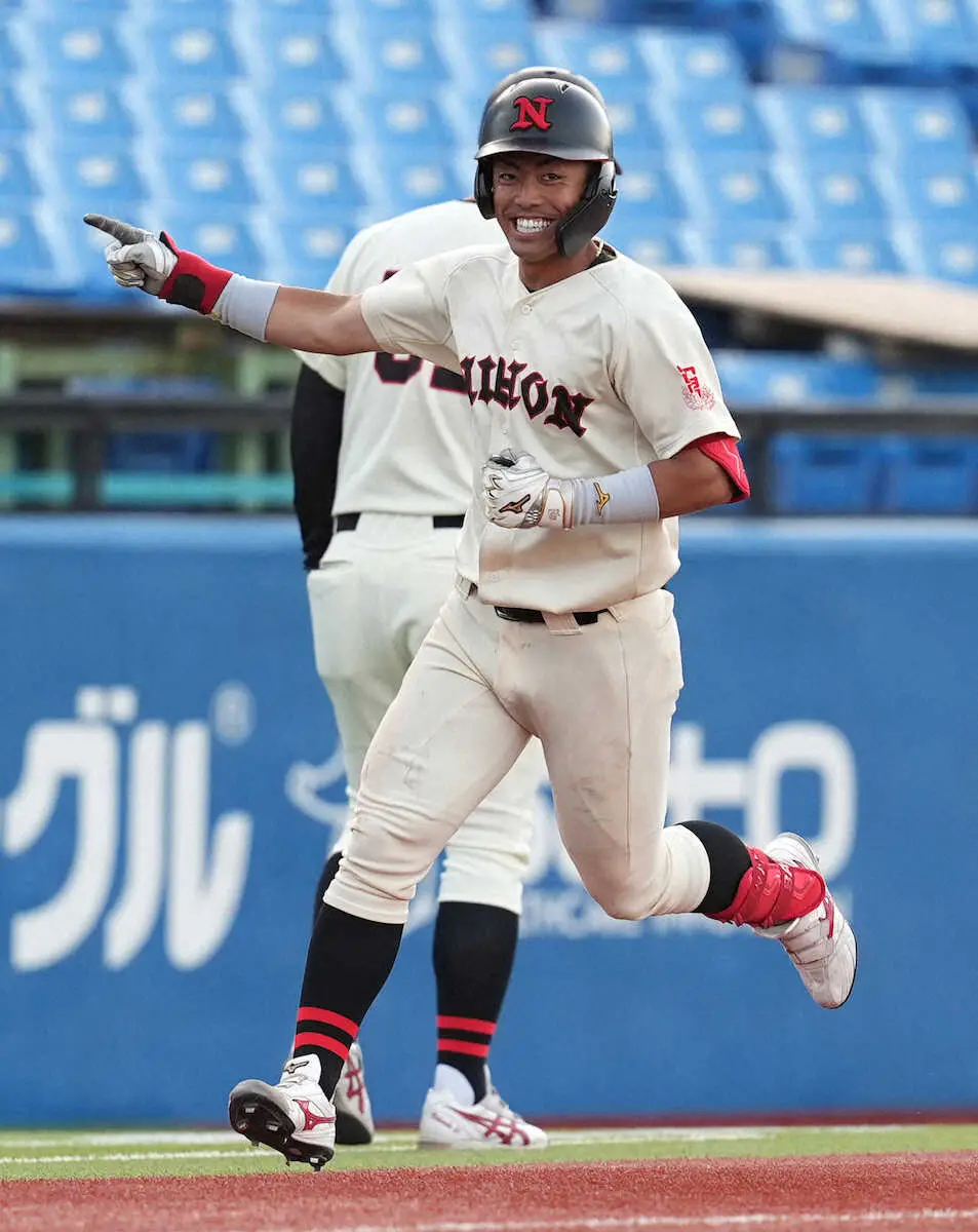 【画像・写真】日大・谷端　一撃で青学大止めた！「絶対に負けたくない」涙の今季4号