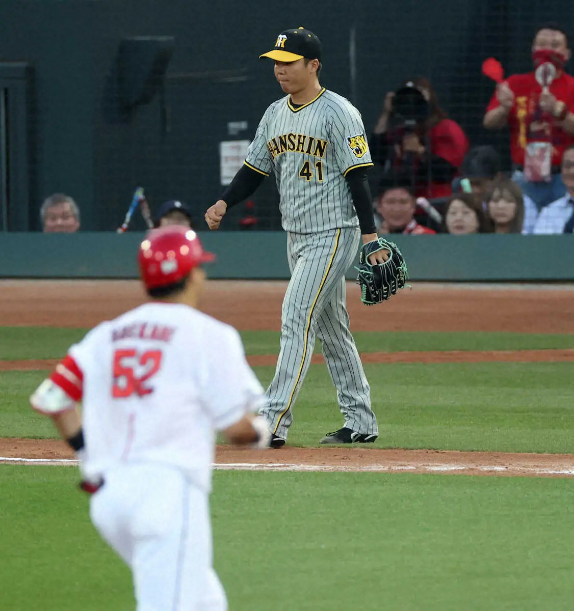 【画像・写真】阪神・村上が東洋大時代の先輩・末包に3ラン被弾　3回まで毎回失点