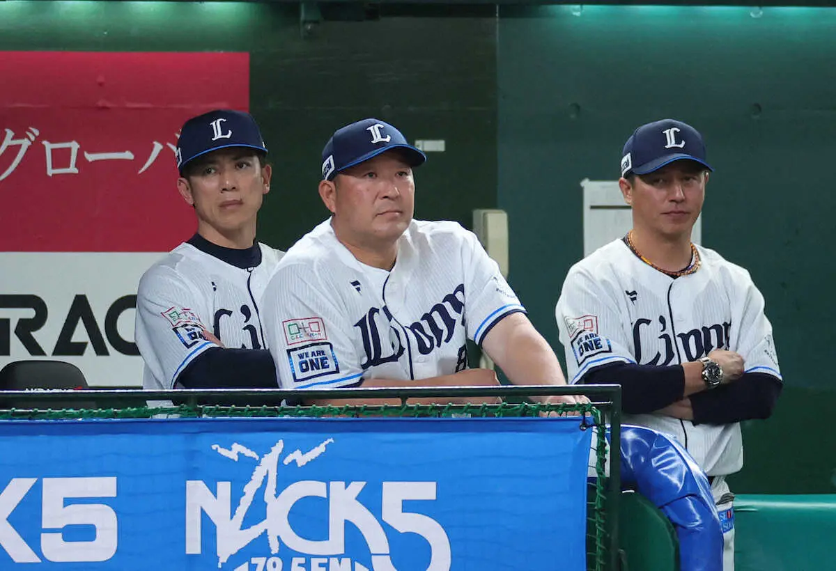 【画像・写真】西武　トリックプレー「2度はやられない」ロッテが仕掛けたダブルスチールを阻止！