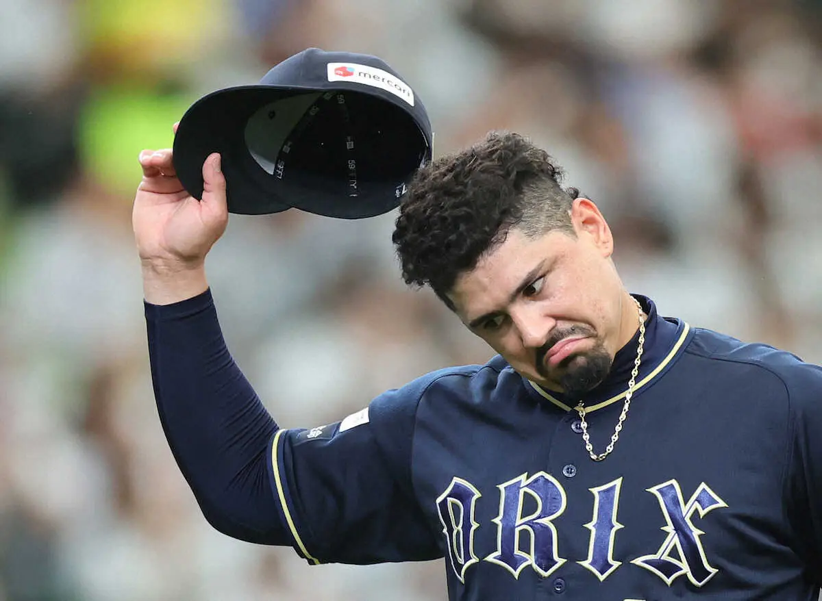 【画像・写真】オリックス代役守護神マチャド　適時打に来日初被弾献上で1死も取れず降板、中嶋監督も渋い表情