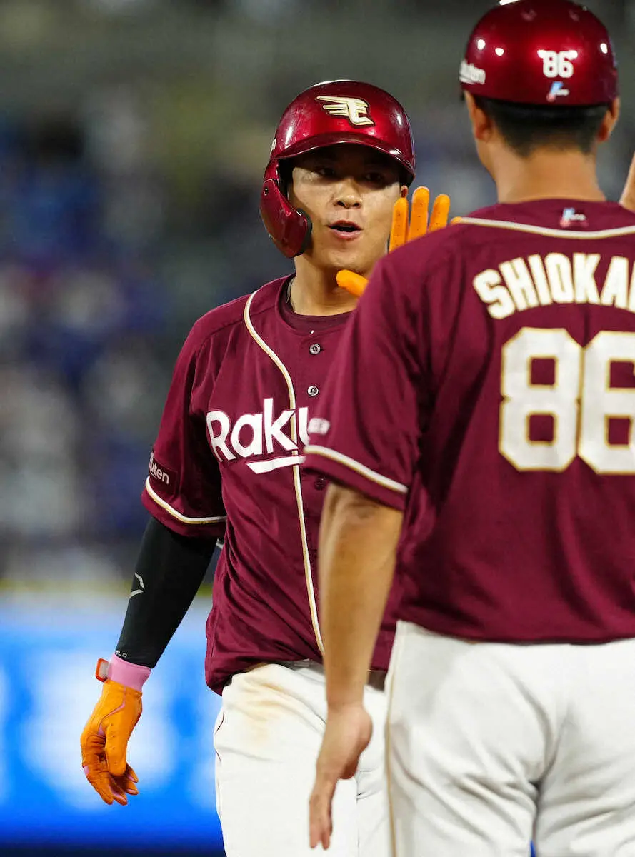 【画像・写真】楽天・渡辺佳　かつての庭・ハマスタで2安打1打点　横浜高出身「どこの球場よりも打ちたい気持ち強い」