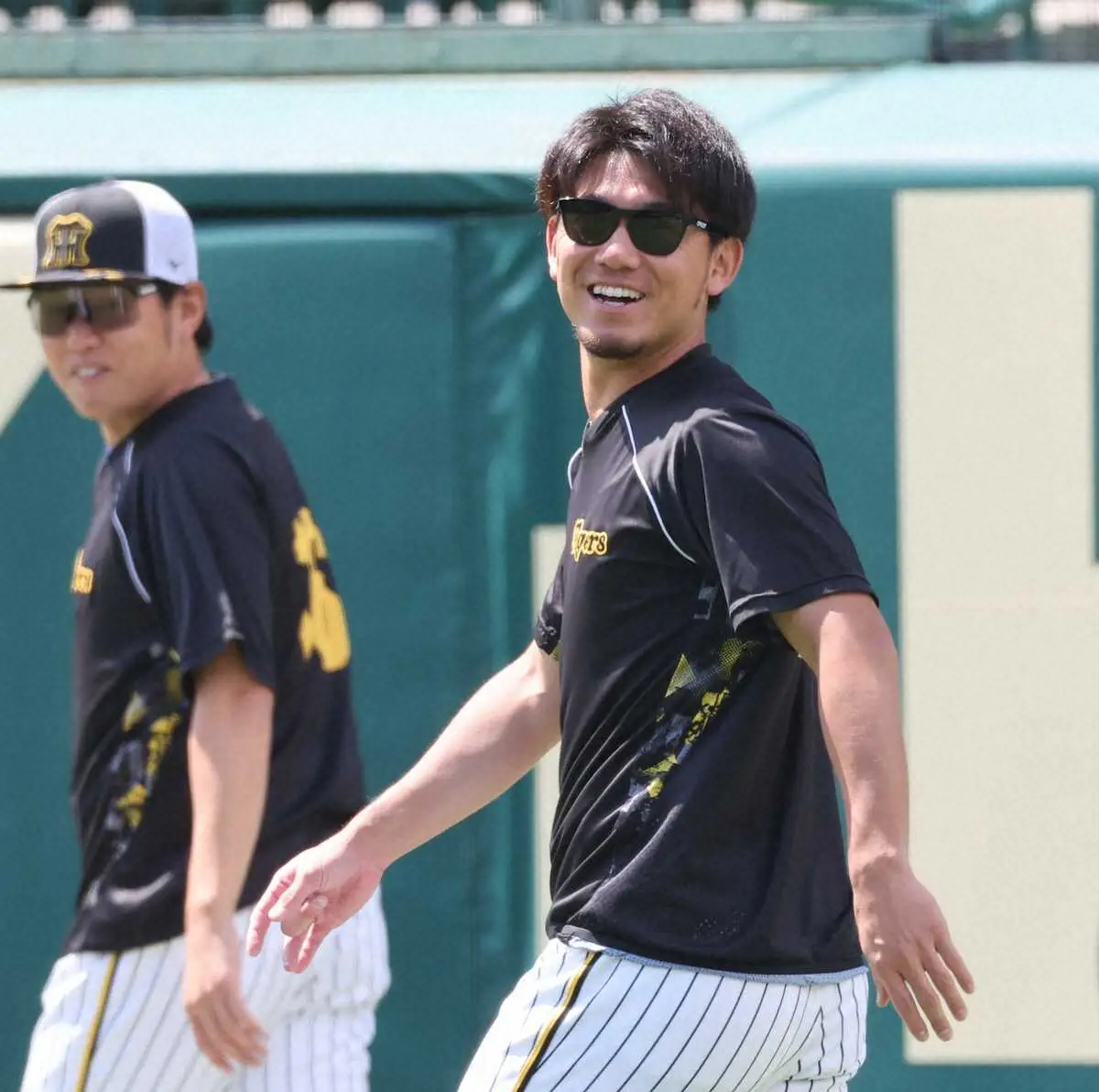 【画像・写真】阪神の投手指名練習に伊藤将が参加　4日先発の村上は才木の完封に刺激「自分も続けられるように」