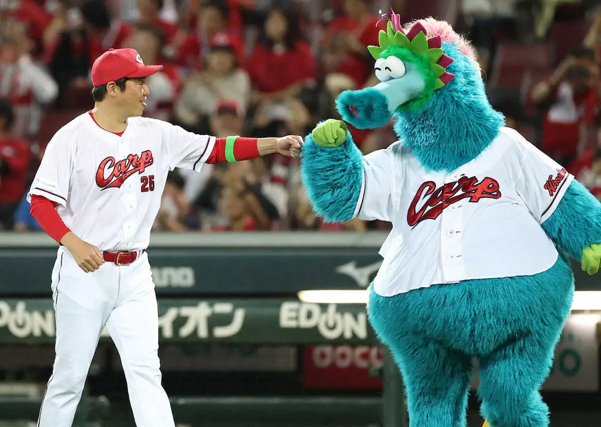 【画像・写真】広島・新井監督　8回無失点で5勝目の森下を絶賛「素晴らしいピッチングだった」　連敗は「5」でストップ