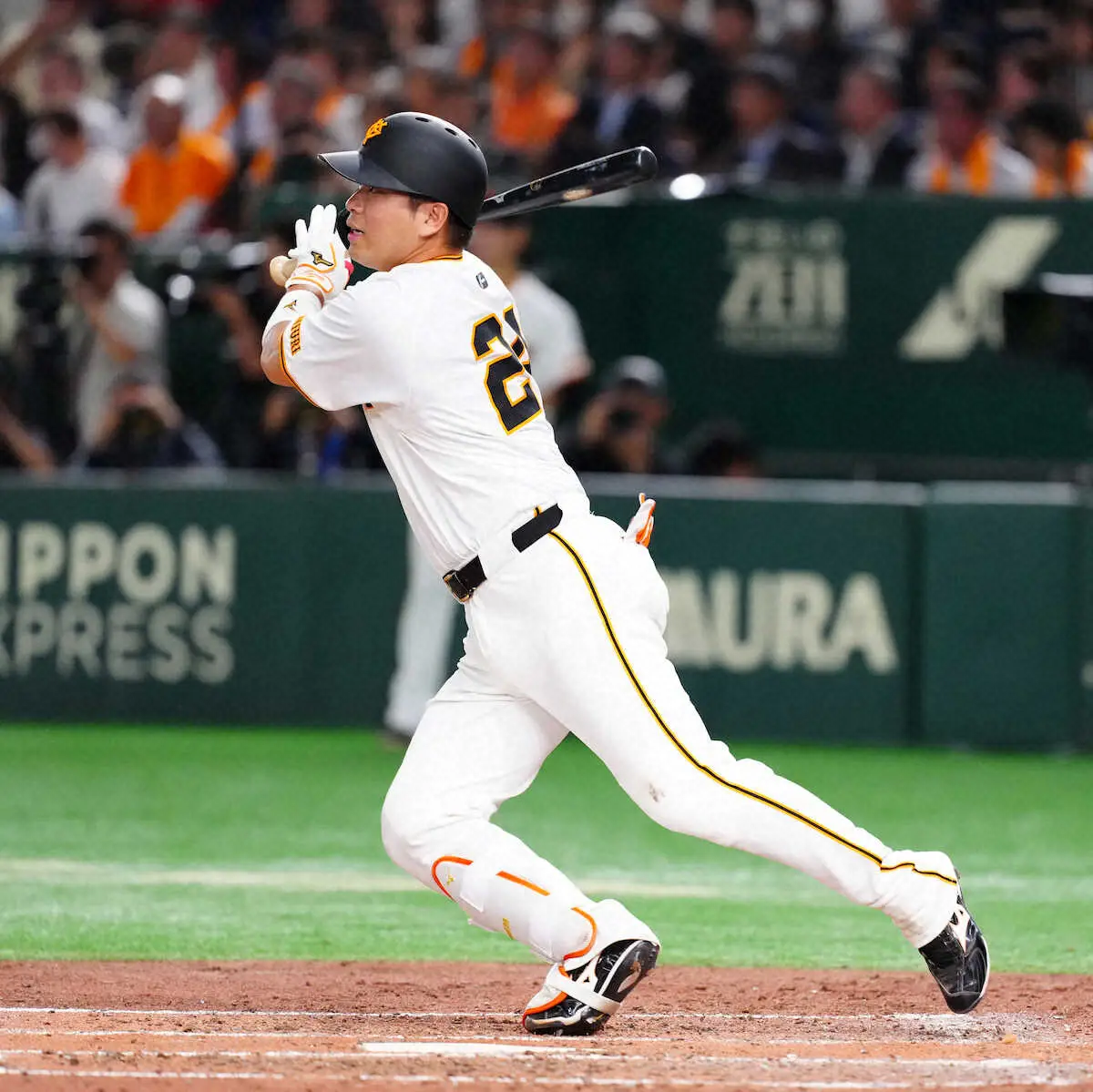 【画像・写真】巨人、4カード連続勝ち越し！38日ぶりスタメンマスクの大城卓が先制1号3ラン含む2安打4打点