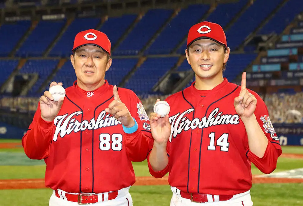【画像・写真】99年ノーノーの佐々岡氏が愛弟子を祝福　2Kでの達成にゾーン勝負可能にする「フォームの間」進化