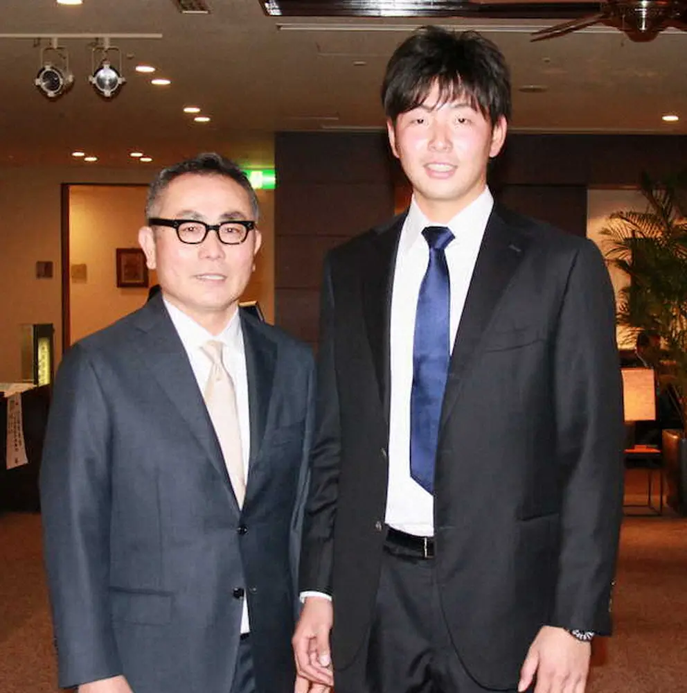 【画像・写真】広島・大瀬良　恩師で九州共立大・仲里清名誉監督も感激「偉業の裏に開幕投手を外れた悔しさあったと思う」