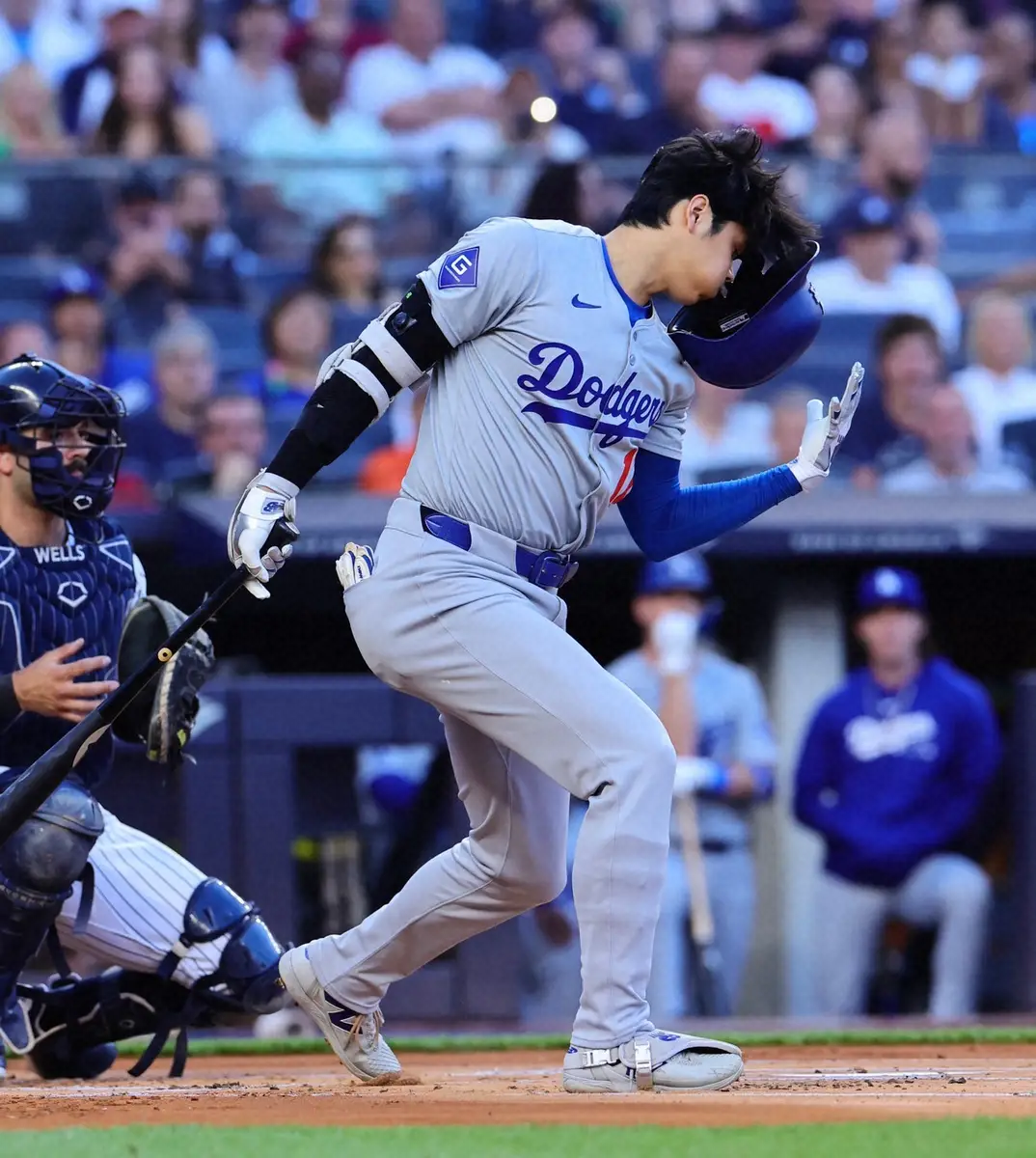 【画像・写真】初回、空振り三振に倒れるドジャース・大谷（撮影・光山　貴大）