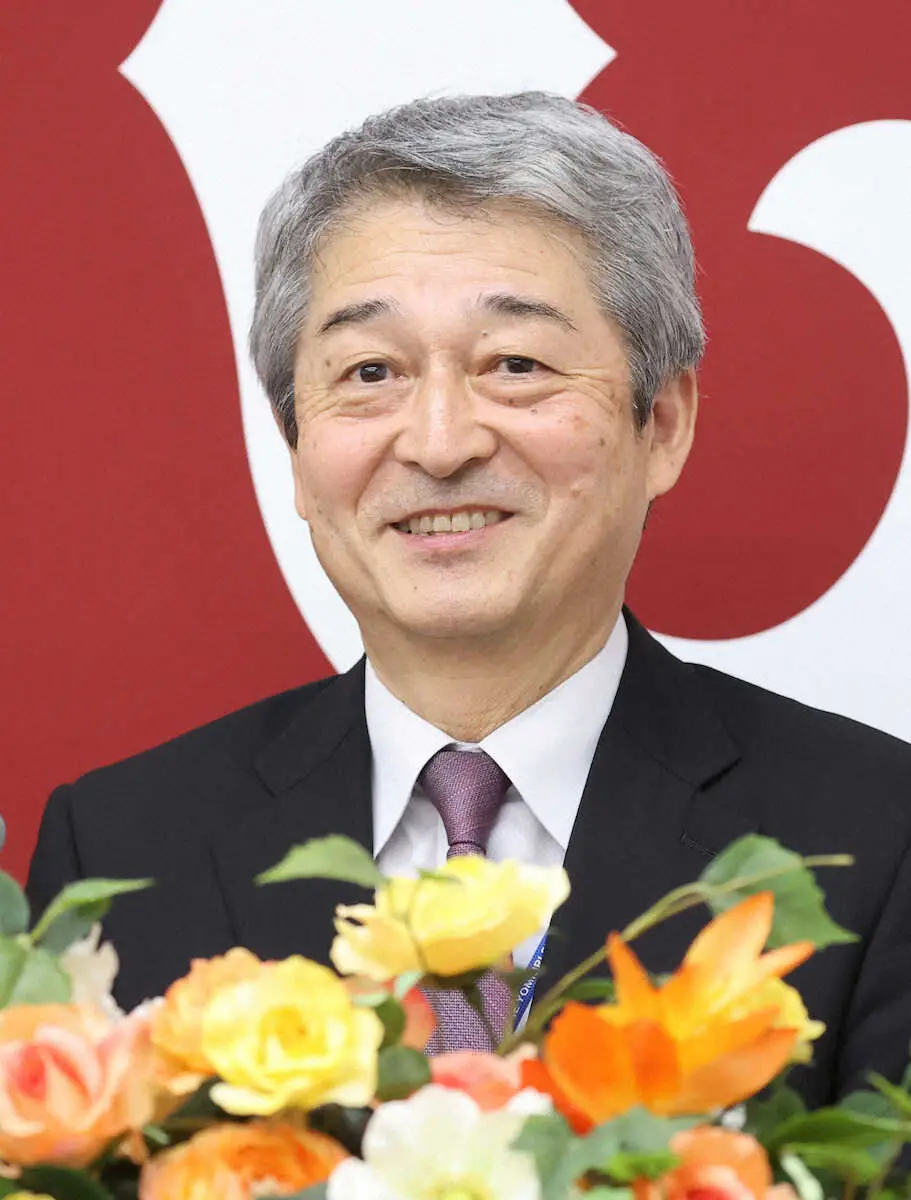 【画像・写真】巨人　国松徹氏の新球団社長就任発表　会見で小林の活躍「うれしく思っている」