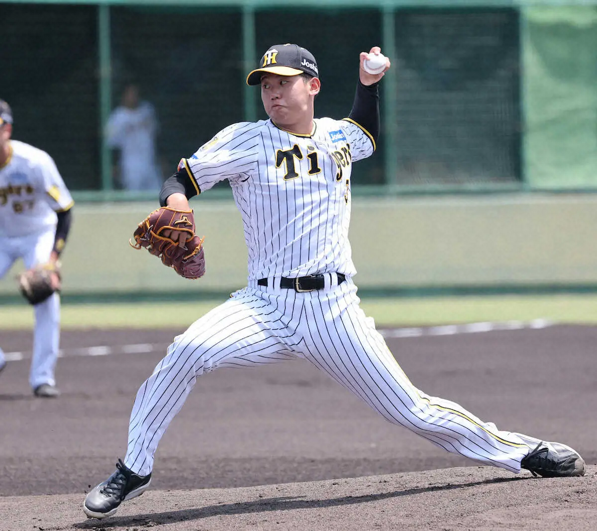 【画像・写真】阪神・門別　前日11日に緊急降板も「大丈夫です」　午前中に病院で検査