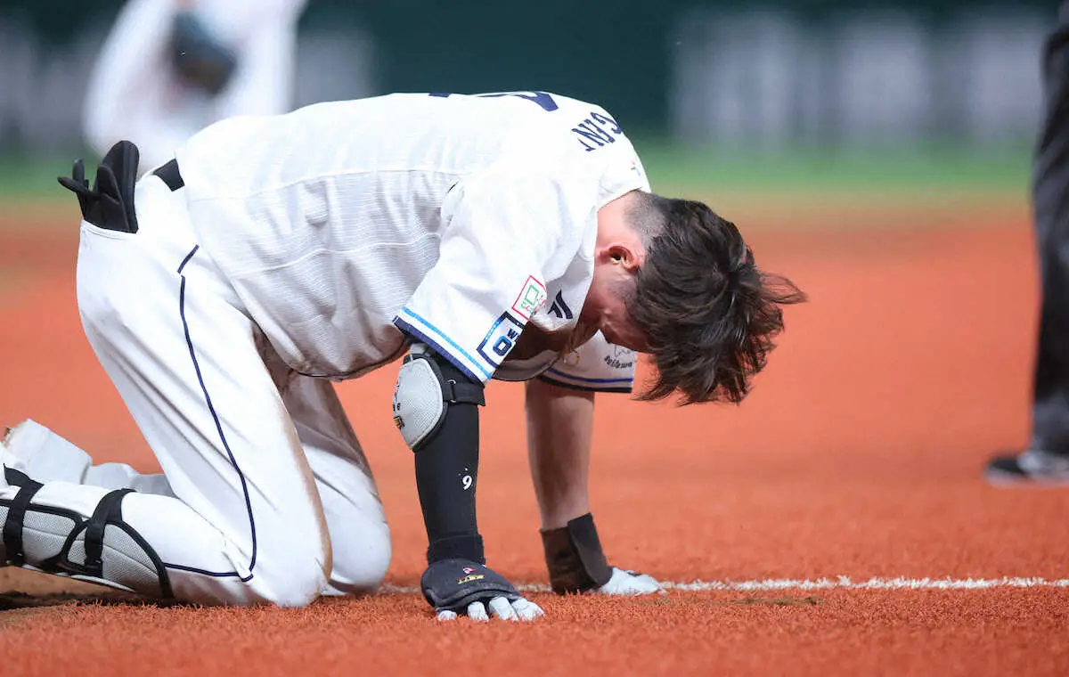 【画像・写真】西武・隅田99球！球団36年ぶりマダックスで連敗8で止めた　源田の涙に奮起し今季初完投初完封