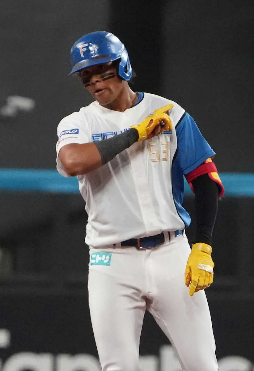 【画像・写真】日本ハム・水谷瞬が同点の2点三塁打！交流戦打率は驚異の・510、過去最高は西武・秋山