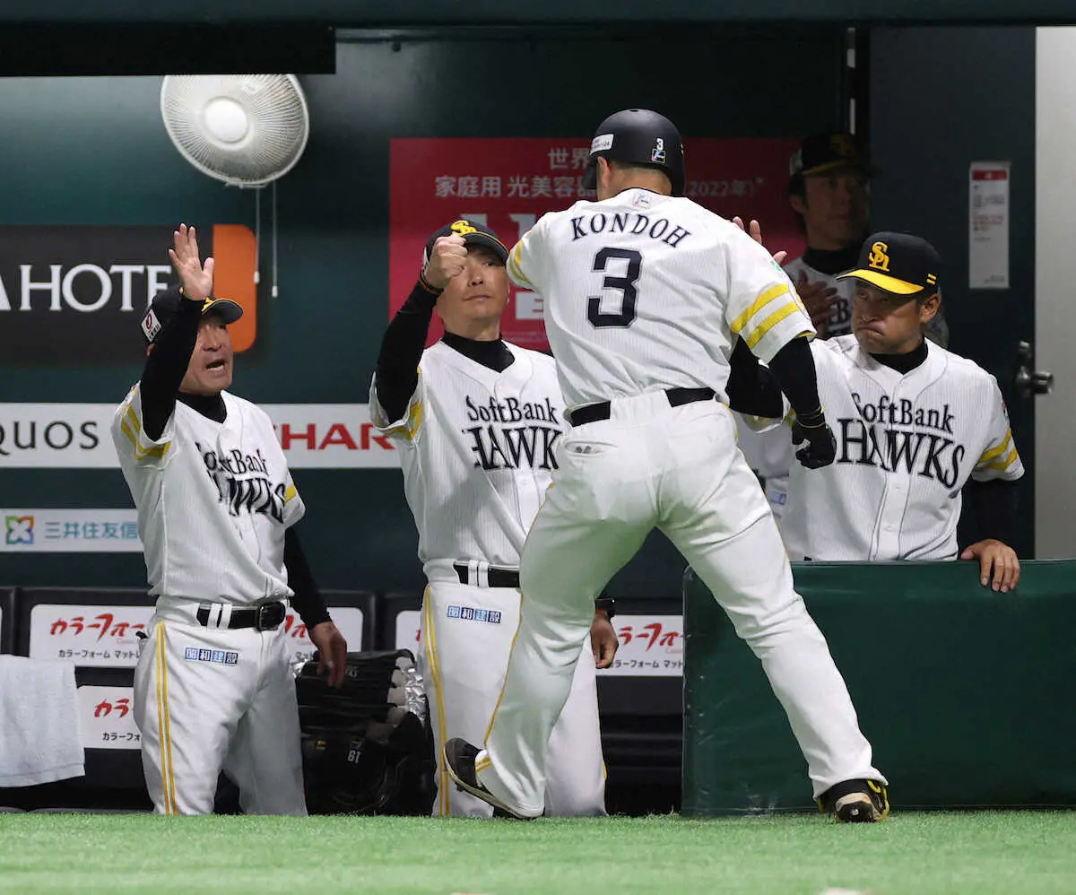 【画像・写真】岸川勝也氏　ソフトバンクは柳田の故障離脱はあったが「5番・近藤」を動かさなかったのはポイント