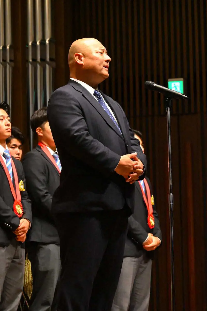 【画像・写真】青学大がV報告会　安藤監督「彼ら、彼女らを褒めて」　大学選手権連覇の部員を称賛