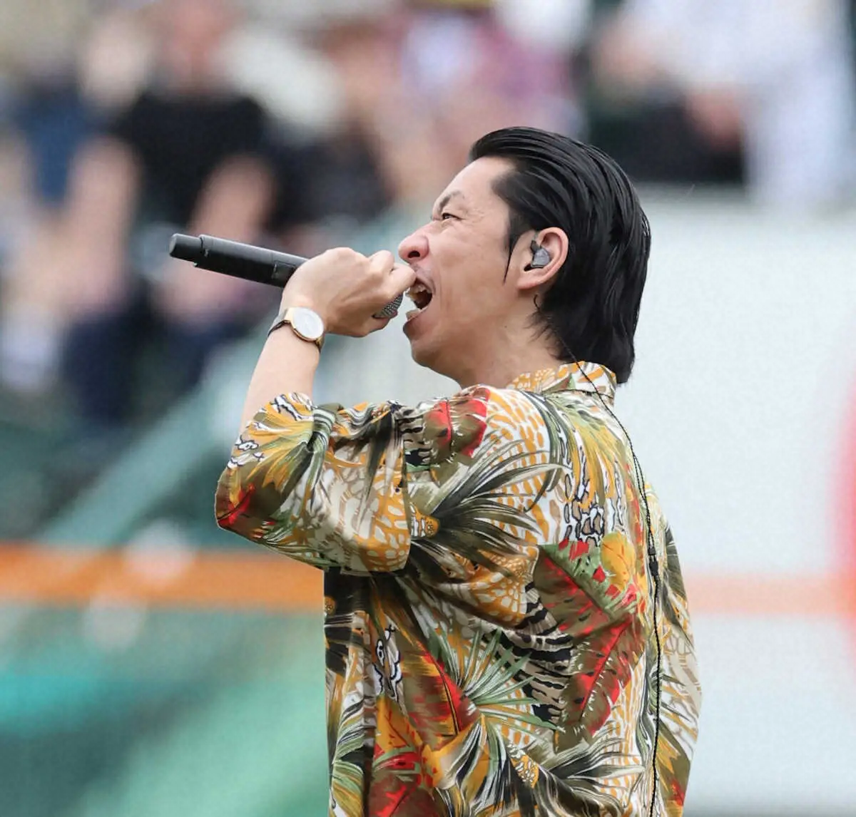 【画像・写真】呂布カルマが22日の阪神―DeNA戦前にライブパフォーマンス「気持ちよかった」