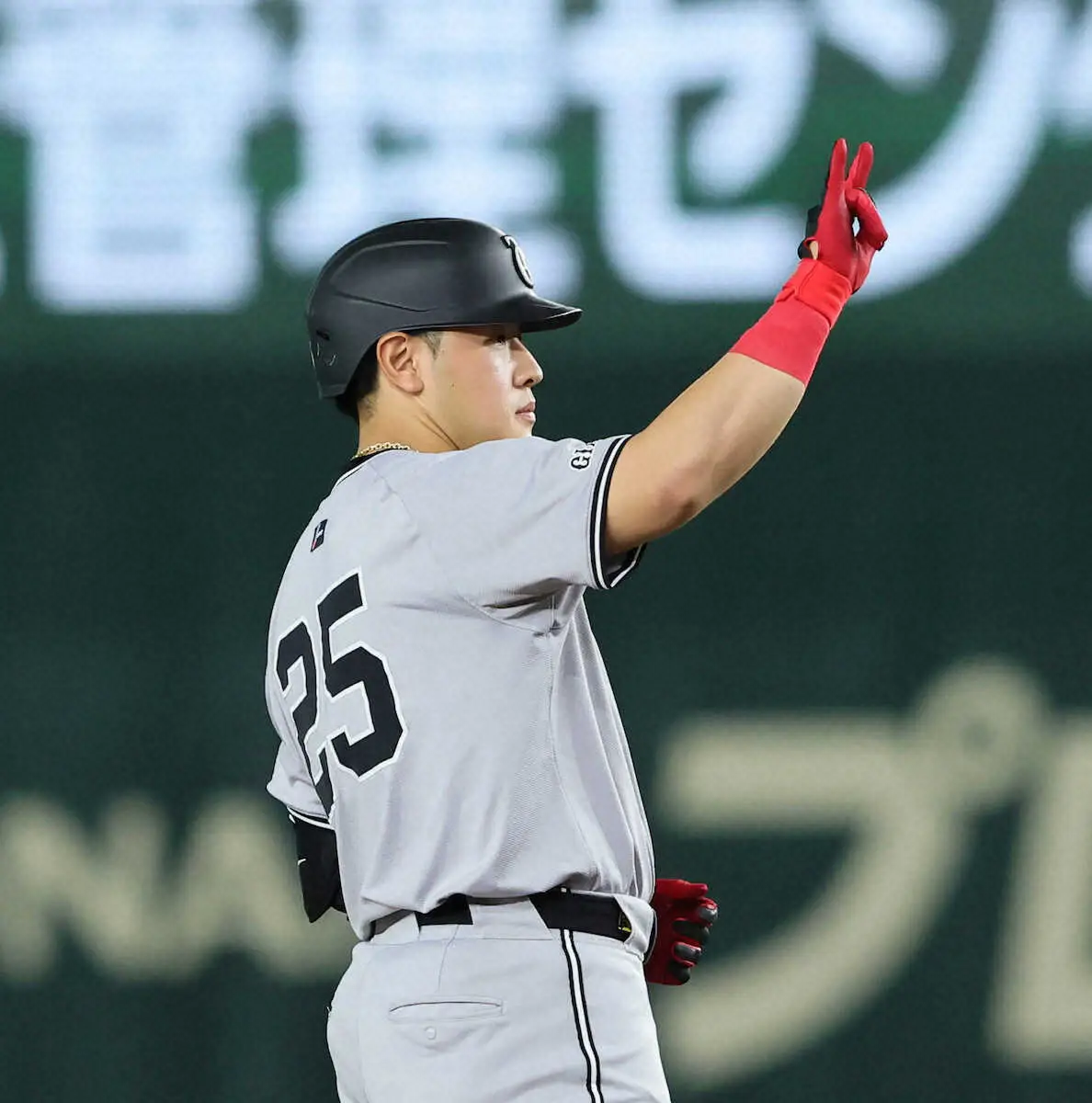 【画像・写真】巨人・岡本和真が初回に先制2ベース！　6試合連続安打でリーグ打点トップに「あと1」