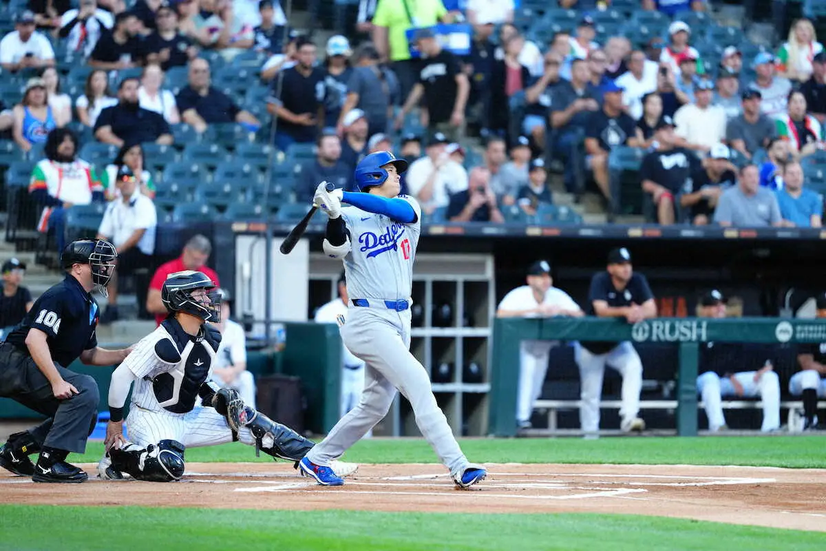 【画像・写真】大谷翔平　先頭弾の次打席は四球で出塁に…敵地ファン“異例”ブーイング　フリーマン適時二塁打で生還
