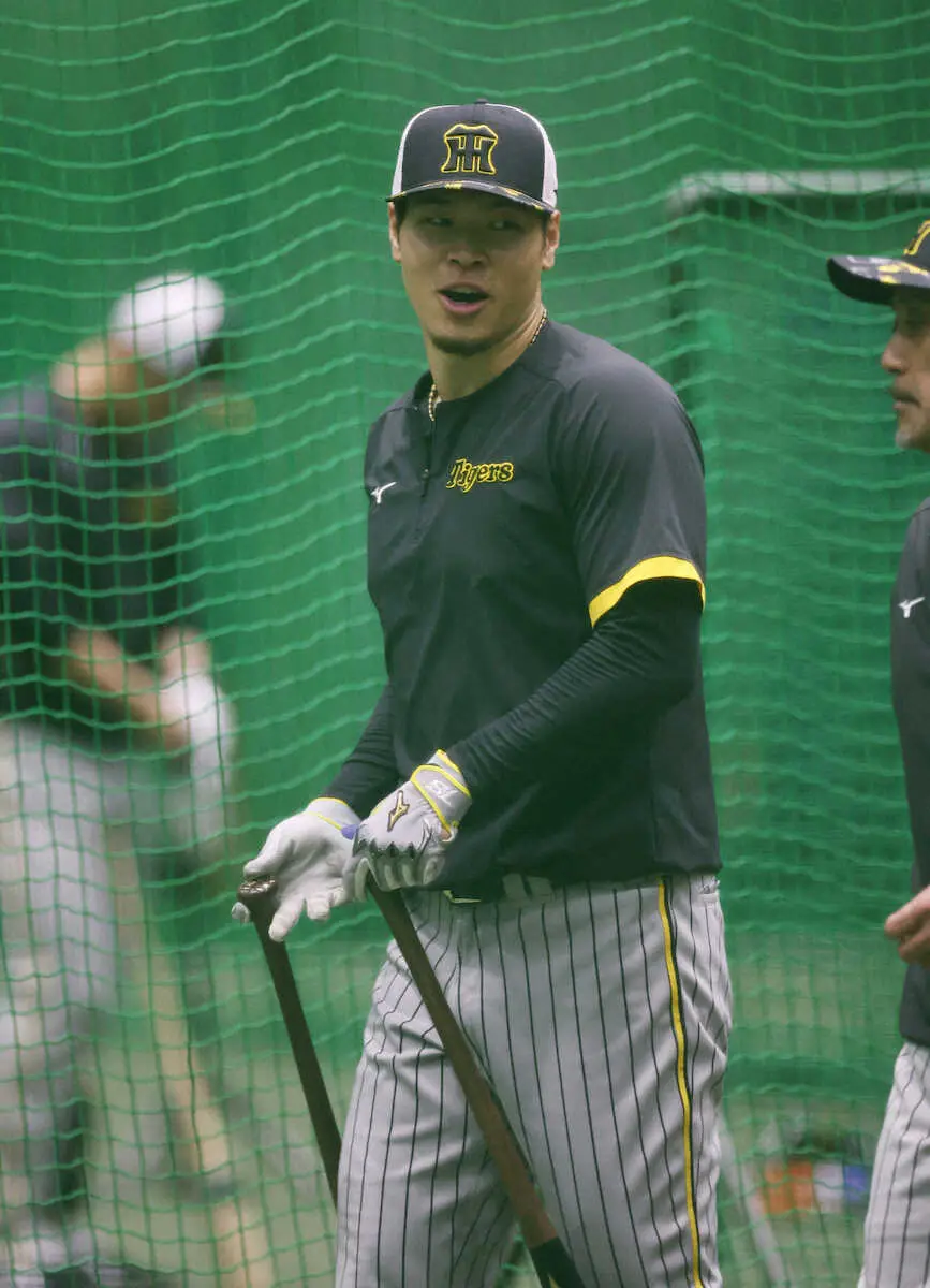 【画像・写真】阪神・岡田監督　輝の爆発を予言「ホームランなんて出るよ。あの打ち方ができるんやったら」