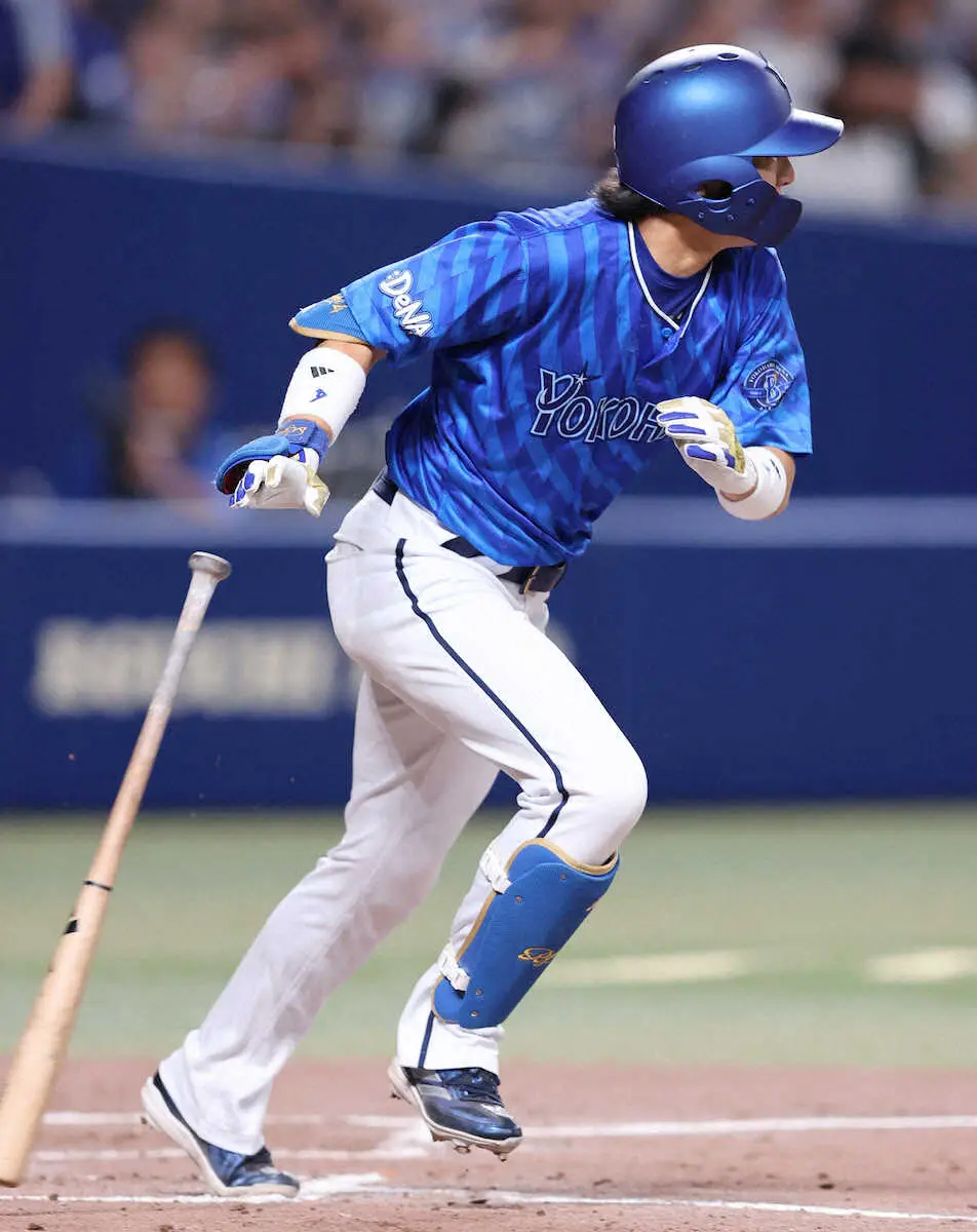 【画像・写真】DeNA・度会　同学年・高橋宏撃ちで口火「初対戦で本当に楽しかった」