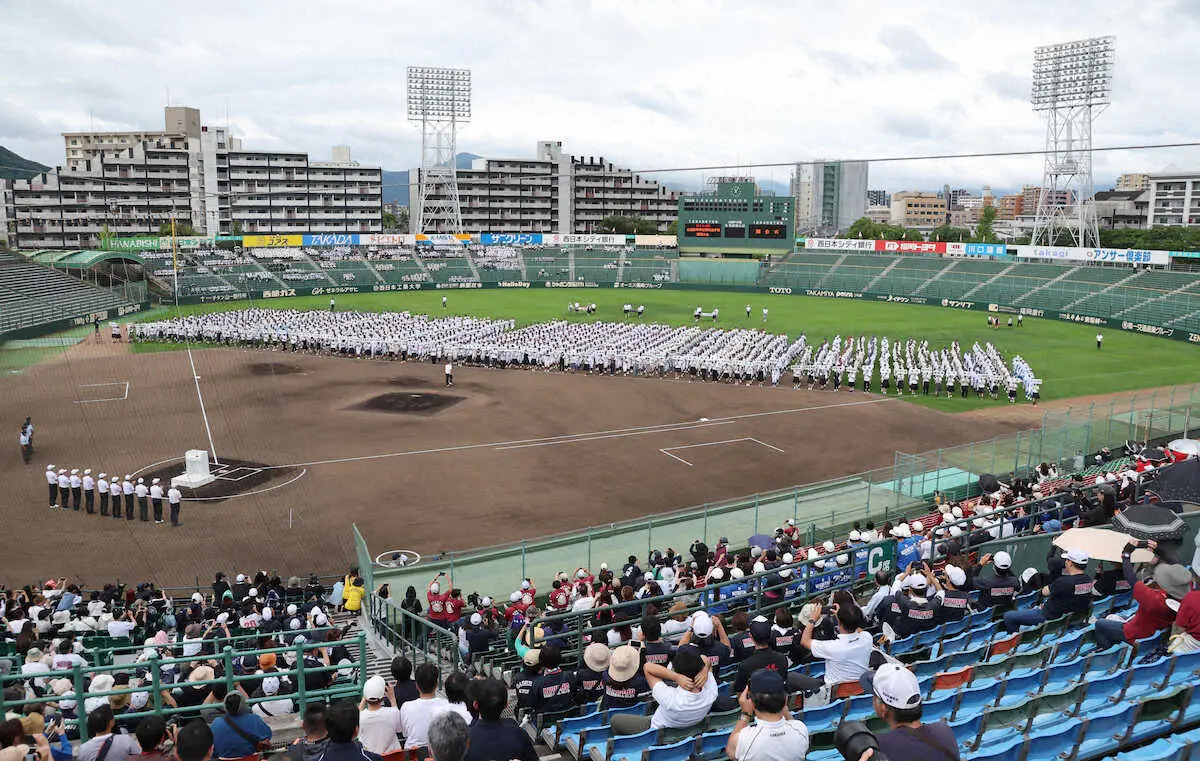 【画像・写真】【高校野球】福岡大会開幕　開会式は熱中症対策の観点から希望制で81校が参加　星琳主将が選手宣誓