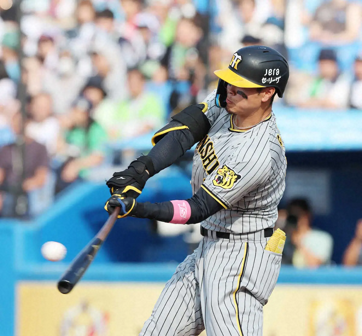 【画像・写真】阪神・佐藤輝　一発の期待膨らむも…5試合連続安打に「もっともっと良くなるように頑張ります」　