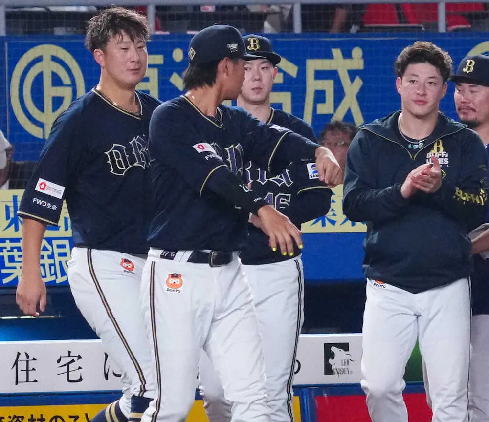 【画像・写真】オリックス・吉田が1球で移籍後初勝利　「練習では1球もストライクに入ってなかったんですけど」