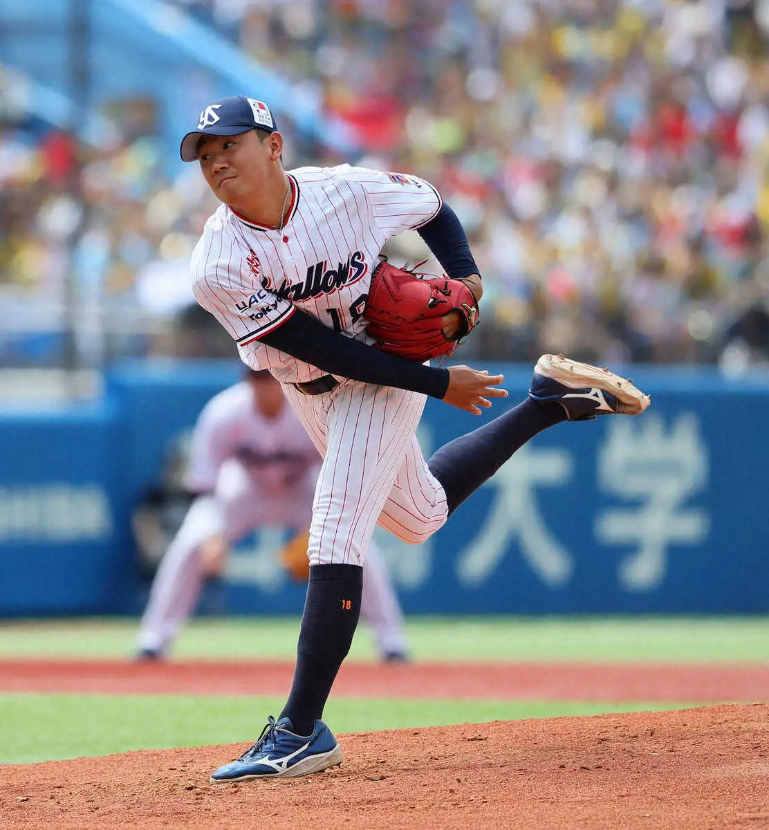 【画像・写真】ヤクルト・奥川　笑顔の2勝目　満員！995日ぶり神宮で白星　5回2安打1失点