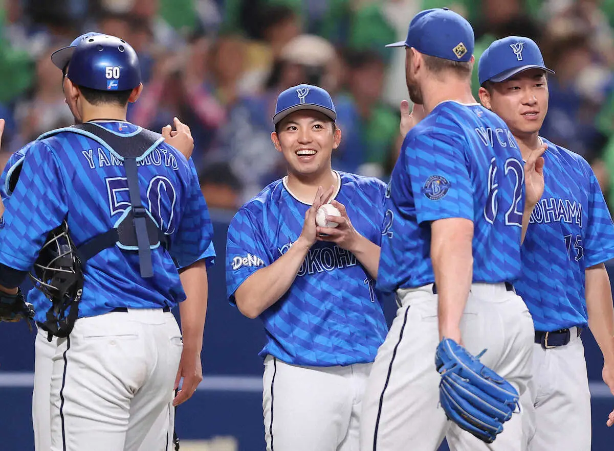 【画像・写真】DeNA・東　球団52年ぶり開幕7連勝　開幕投手では日本ハム・大谷とタイ記録