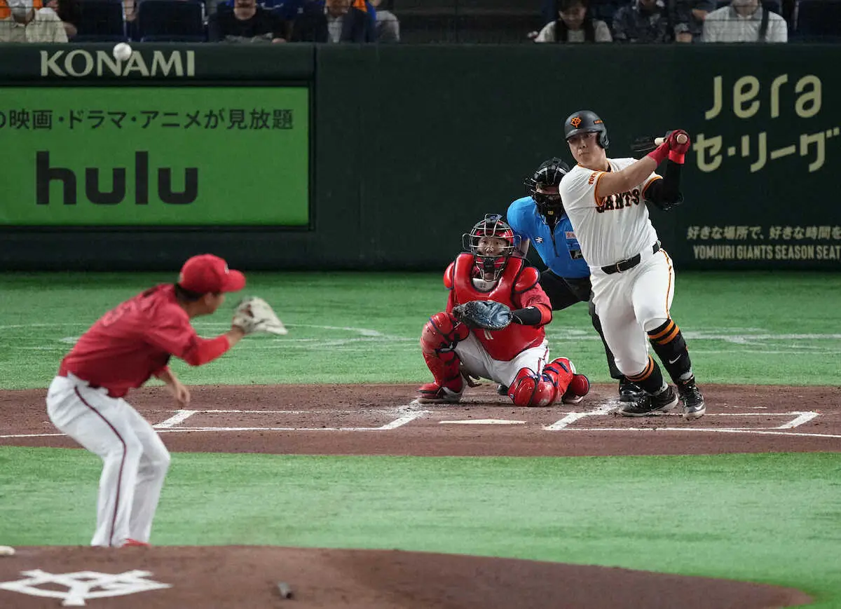 【画像・写真】巨人が初回に3点先制！岡本和自ら先制打放ち“誕生祭”ド派手にスタート　若林、小林も連続適時打