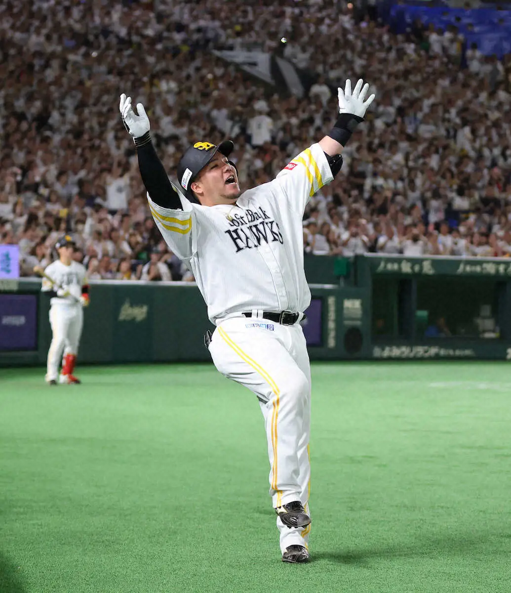 【画像・写真】ソフトバンク・山川穂高が31試合ぶり13号ソロ！古巣・西武戦で久々「どすこい！」に笑顔