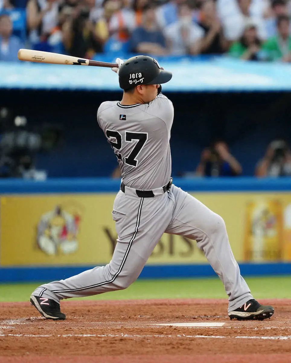 【画像・写真】巨人・岸田行倫が躍動！初回に2点適時打、3回に犠飛　3回までにチームが挙げた5点中3点を叩き出す