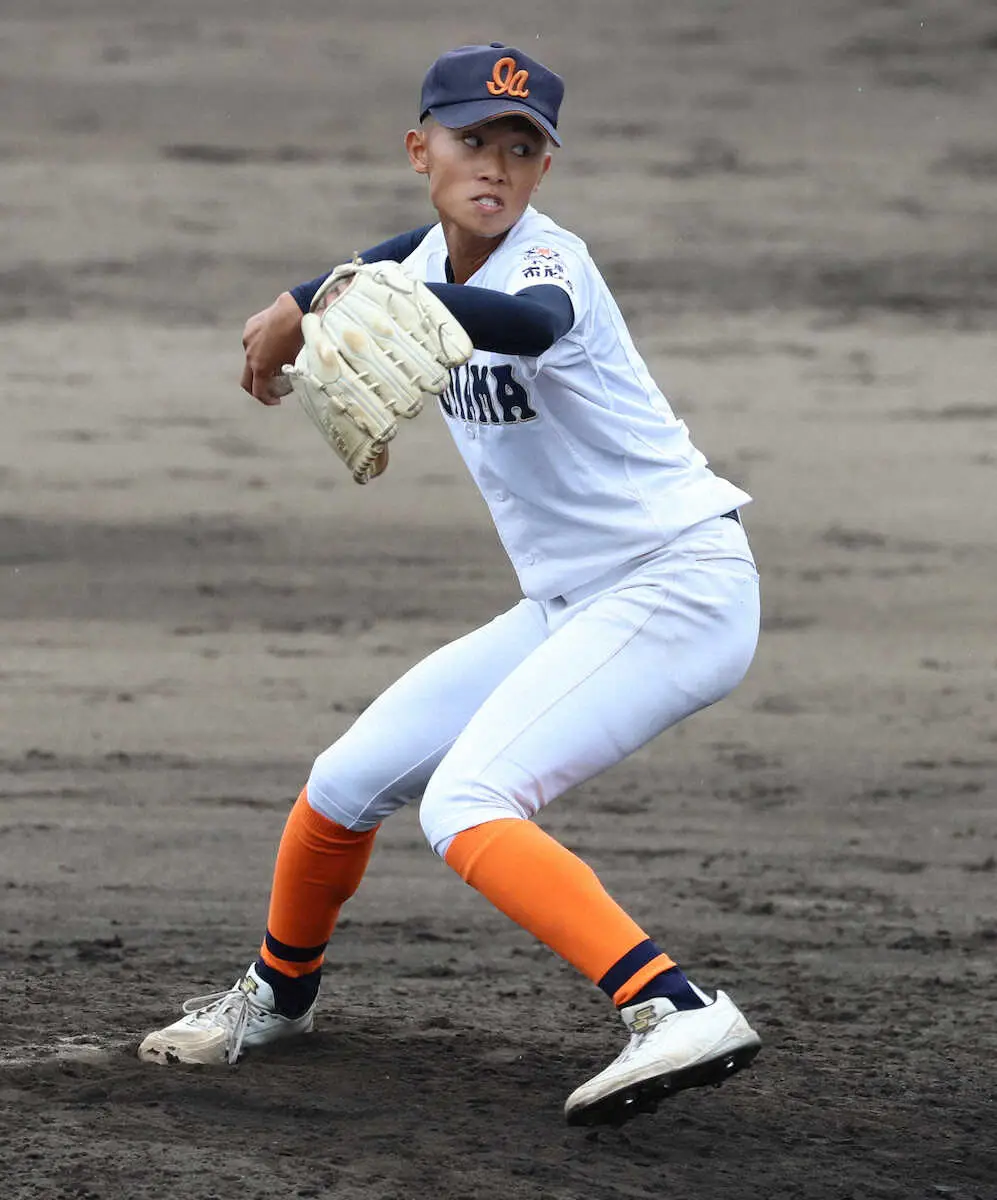 【画像・写真】故障のエースにつなぐ――市尼崎「あと1人」で背番号1が登板　大歓声に「みんなが舞台を…」