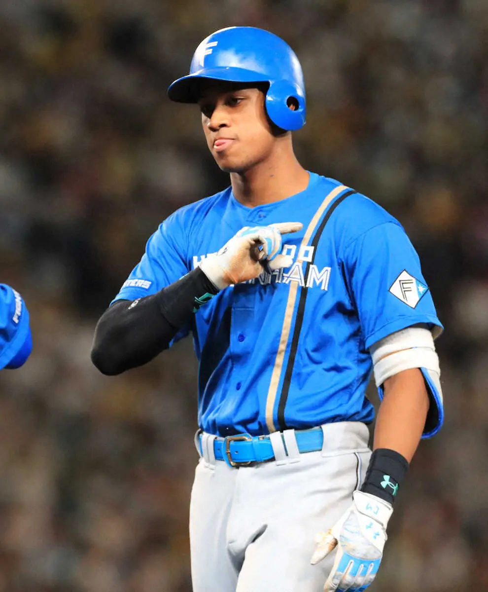 【画像・写真】日本ハム・万波中正が逆転10号2ラン！3年連続2桁本塁打に到達「最高でございます！」