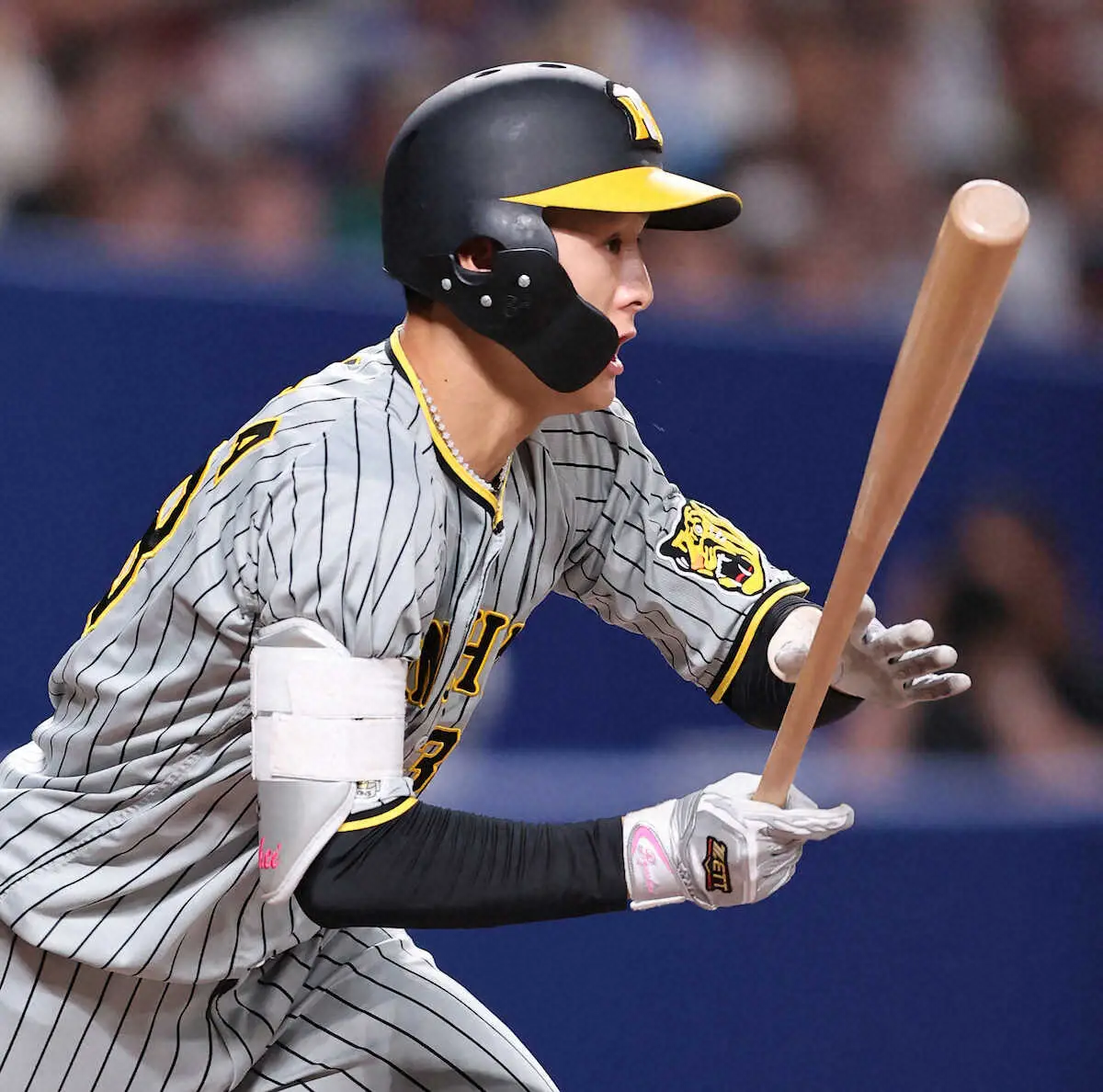 【画像・写真】阪神・小幡　10戦連続安打「何とかつなぐことを意識」　8回に中日・高橋宏の初球を仕留めた