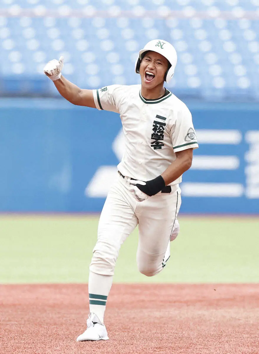 【画像・写真】二松学舎大付・岡部　公式戦初本塁打が延長V満弾「チームのために打つことができて良かった」