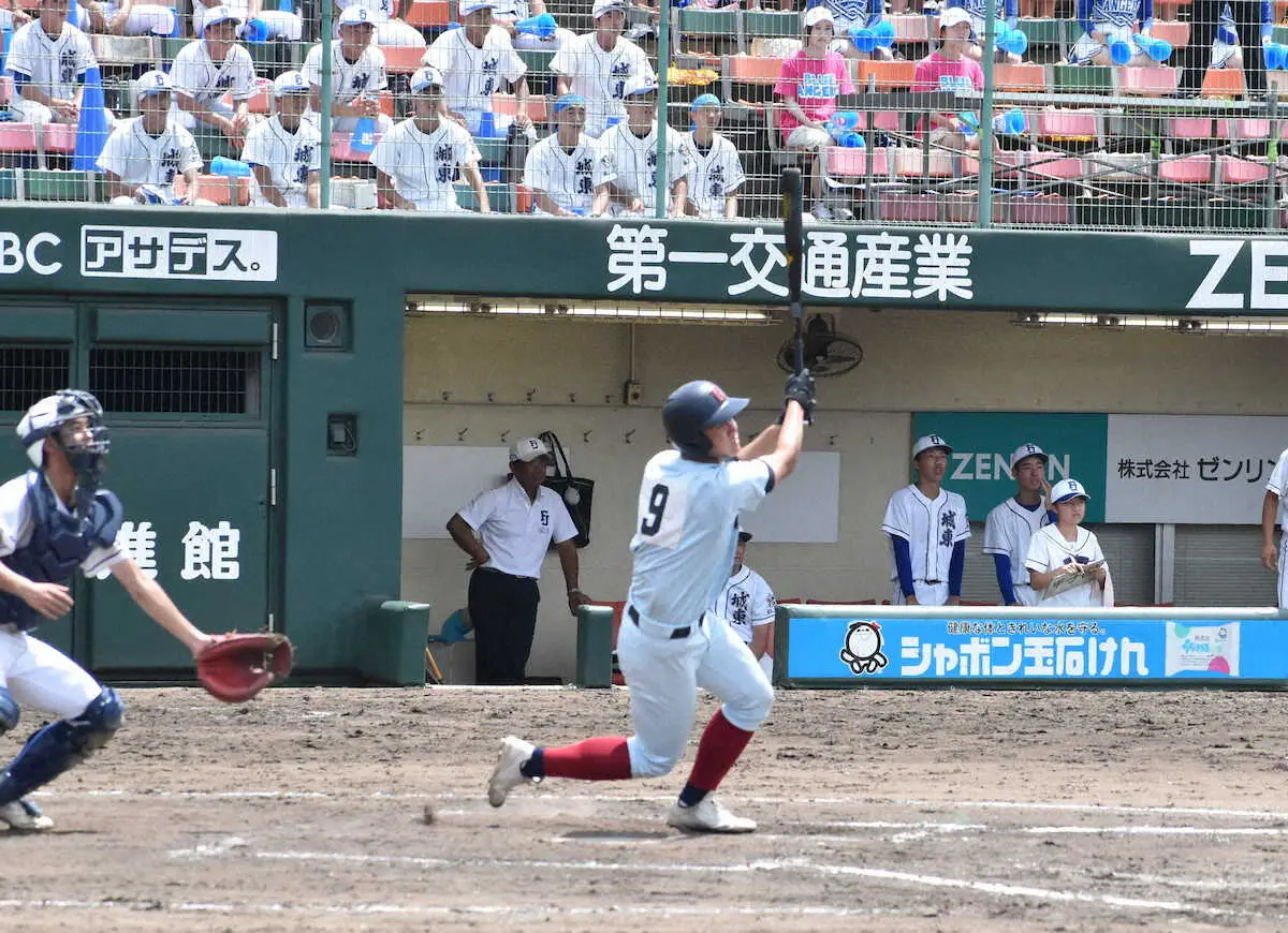 【画像・写真】近大福岡が2年連続8強　決勝打を放った大谷翔平と同じ、7月5日生まれの河村悠は「絶対優勝します」