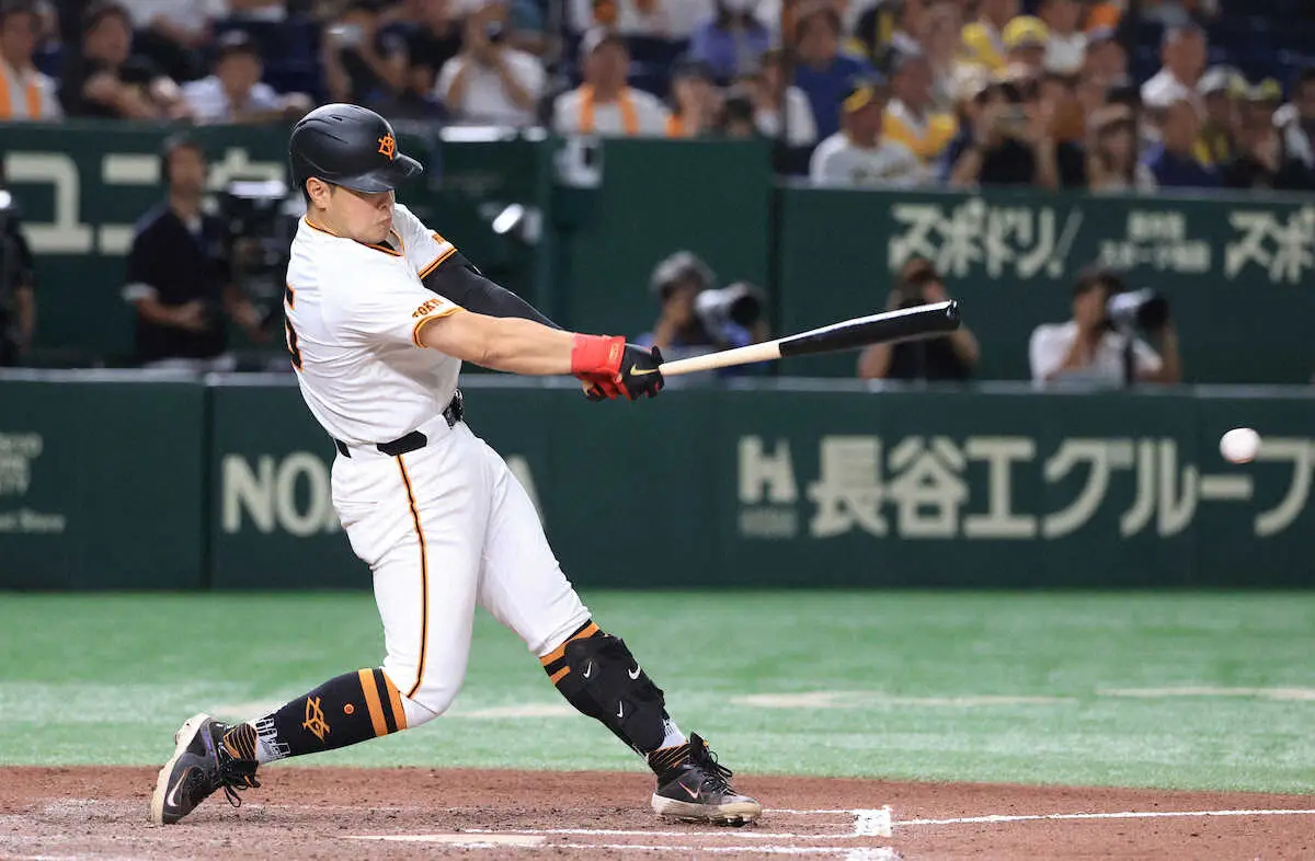 【画像・写真】巨人・岡本和　両リーグ最多今季14度目V打　初回に先制打「コンパクトに振り抜けた」