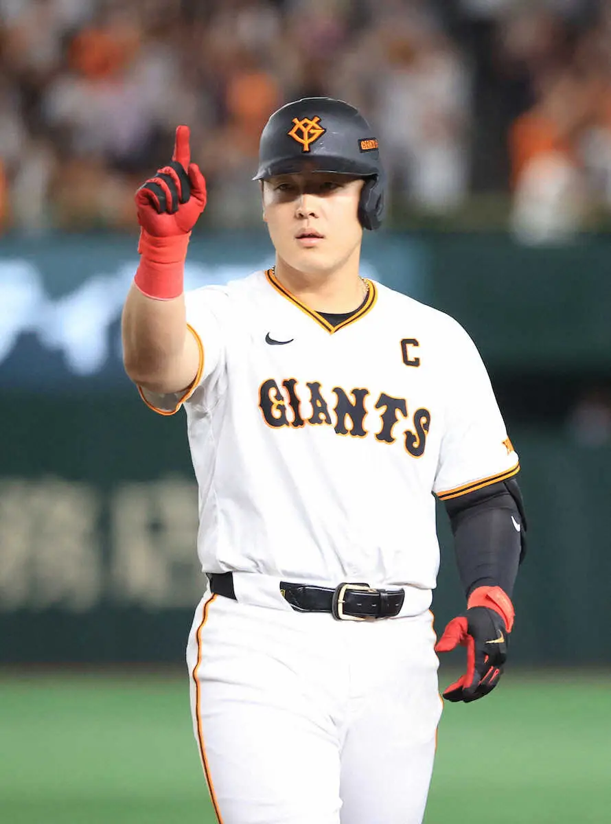【画像・写真】巨人・岡本和真　今季初、303日ぶり「左翼」　坂本が「6番・三塁」で5戦ぶり先発復帰　一塁は大城卓