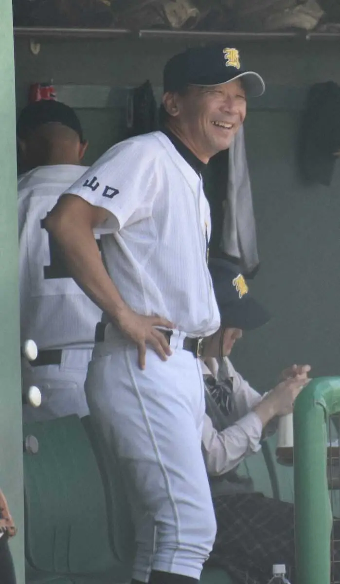 【画像・写真】早鞆　一丸発進！今夏限りで退任の大越監督「3年生は最後。一試合でも多く戦わせたい」