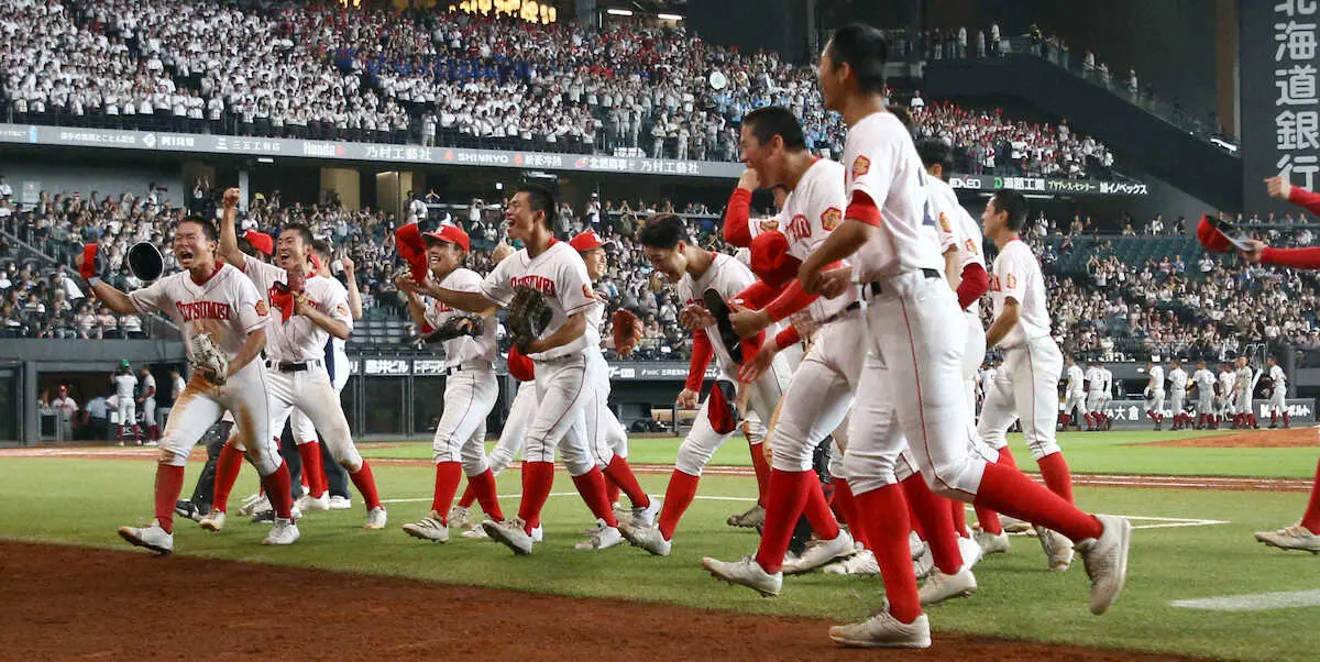 【画像・写真】【高校野球】南北海道大会準決勝　立命館慶祥が札幌光星に逆転勝ちし、初めての決勝進出！