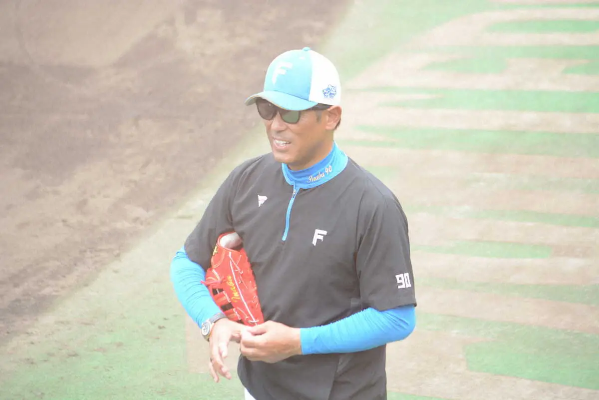 【画像・写真】さあ、エスコンで稲葉ジャンプ！日本ハム稲葉2軍監督が日韓ドリームで本塁打目指す