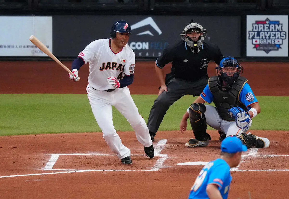 【画像・写真】「稲葉ジャンプ」が蘇った！日韓OB戦で日本ハム稲葉2軍監督が1安打「歓声を打席で凄く感じていた」