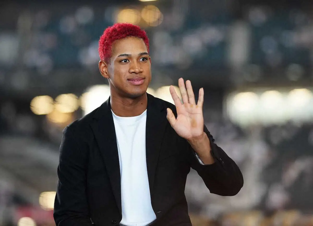 【画像・写真】【球宴】日本ハム・万波　赤髪は「桜木花道を見ていいなと」　ヤクルト・村上「僕も赤くしちゃおうかな笑」