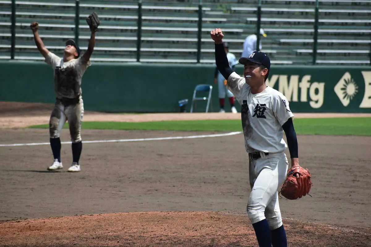 【画像・写真】西日本短大付　エース村上が「笑顔」で決めたファイナル進出「チームで勝てた勝利。とてもうれしい」