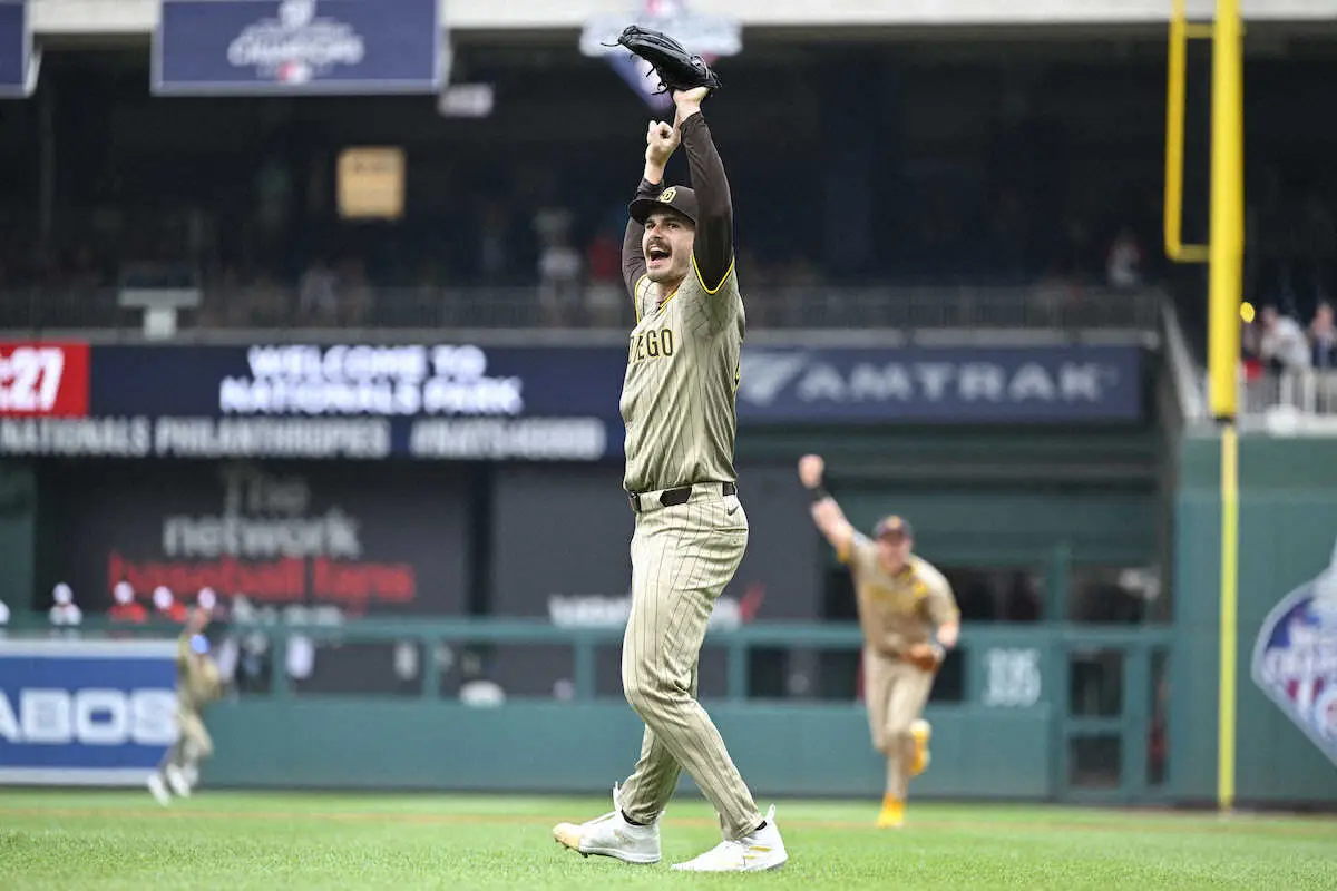 【画像・写真】ノーヒットノーランを達成し喜ぶパドレス・シース（AP）