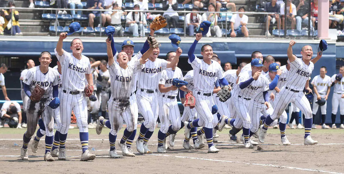 【画像・写真】健大高崎　ヒヤヒヤ王手！前橋育英との延長10回タイブレーク制した　一時6点リードも