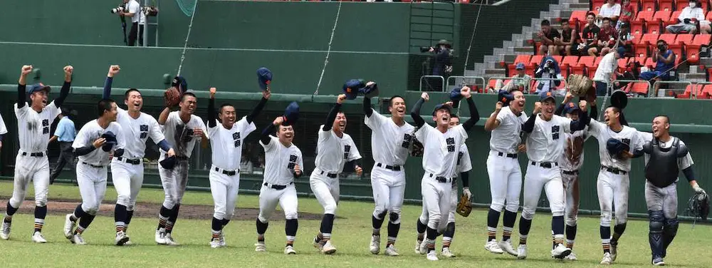 【画像・写真】宮崎商が3年ぶり6度目の夏切符　プロ注目“二刀流”中村奈一輝が4回2/3無失点