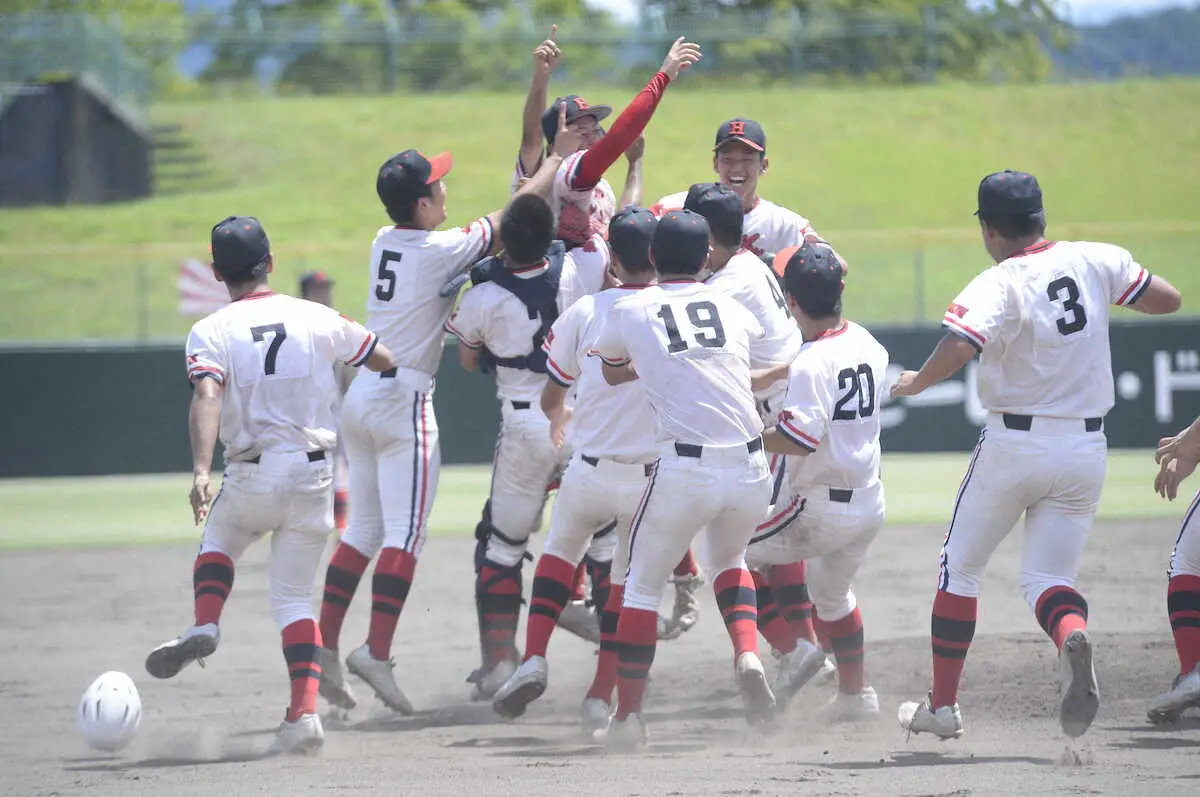 【画像・写真】【高校野球】北陸が2年連続5度目の夏聖地　勝負を分けた小矢の14球